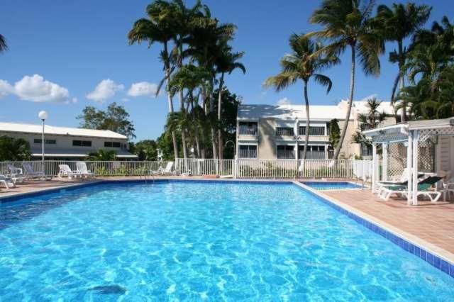 Superbe Studio Avec Piscine, Au Coeur De La Marina! Village Soleil ! Proche Aeroport & Ferry Le Gosier  Eksteriør bilde