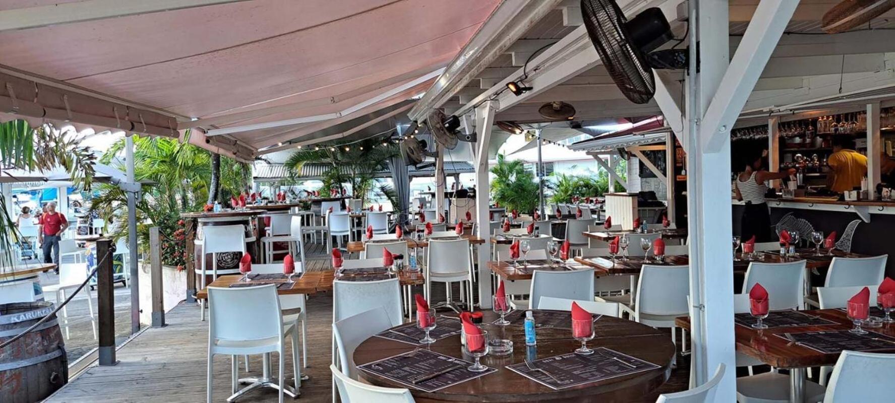 Superbe Studio Avec Piscine, Au Coeur De La Marina! Village Soleil ! Proche Aeroport & Ferry Le Gosier  Eksteriør bilde
